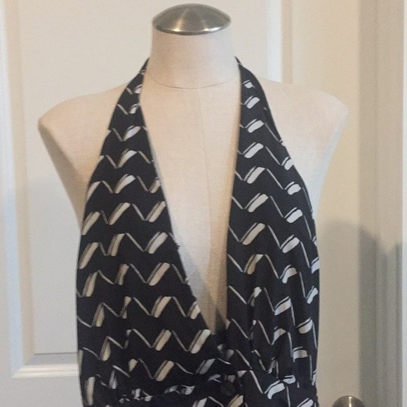 Bcbgeneration Halter Geo Print Romper - Picture 2 of 7